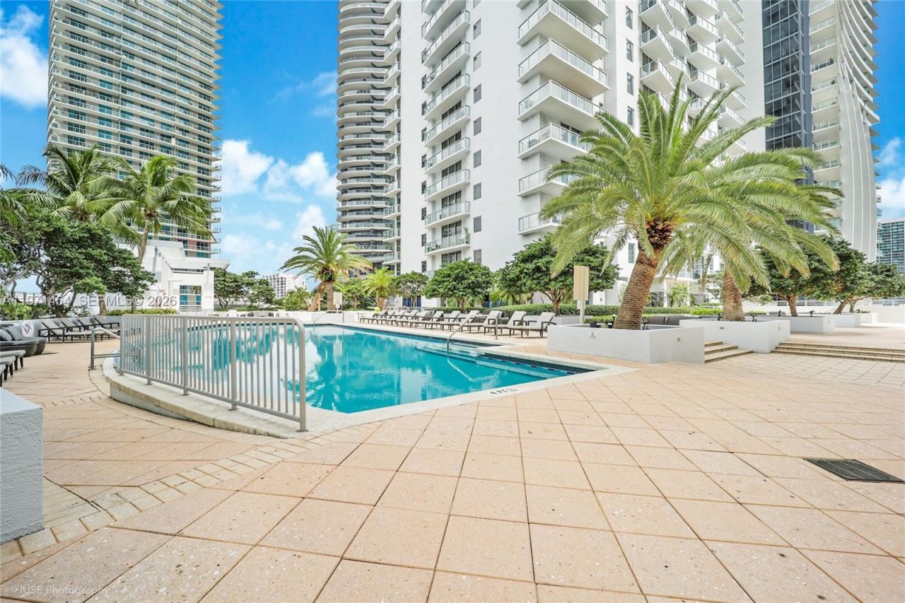 1060 Brickell Ave , Unit 1003, Miami, FL 33131 Photo