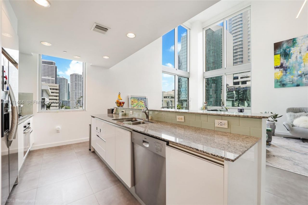 1060 Brickell Ave , Unit 1003, Miami, FL 33131 Photo