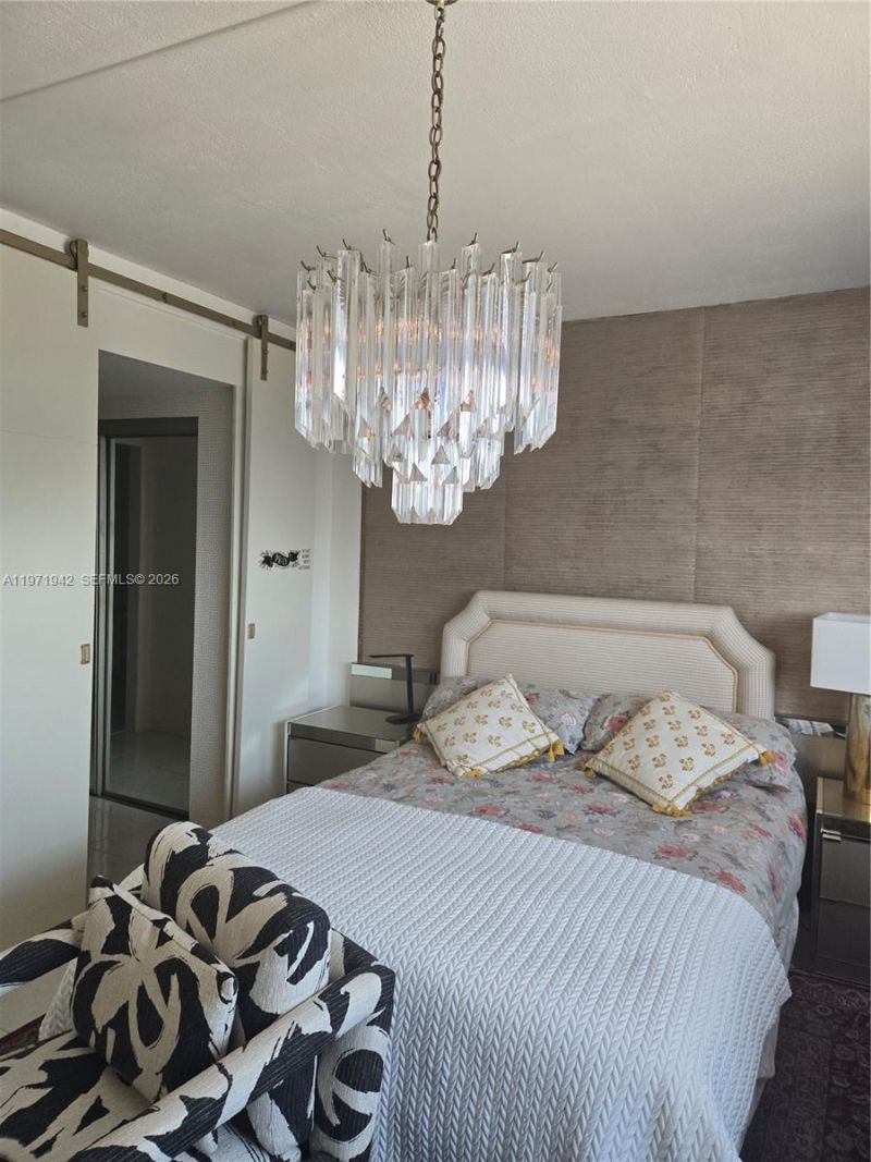 4001 Hillcrest Dr , Unit 909, Hollywood, FL 33021 Photo