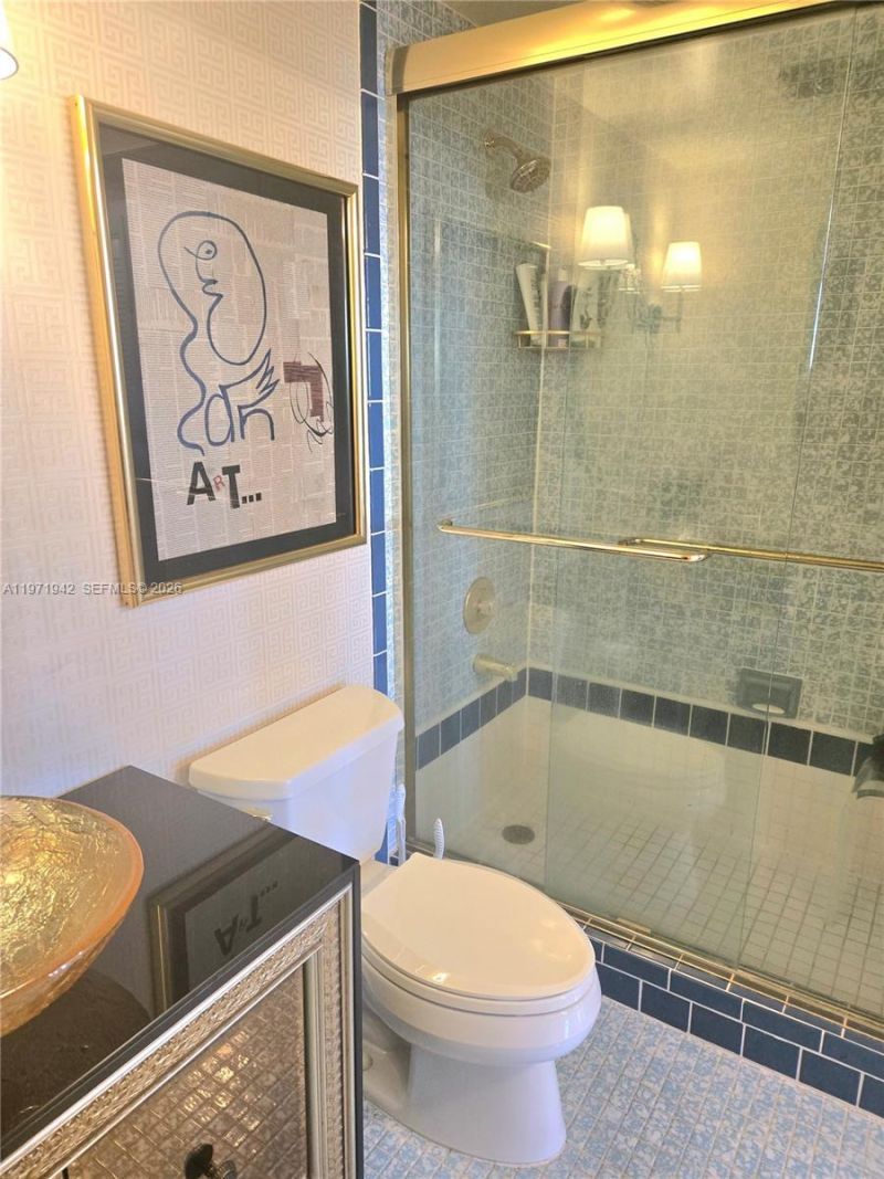 4001 Hillcrest Dr , Unit 909, Hollywood, FL 33021 Photo