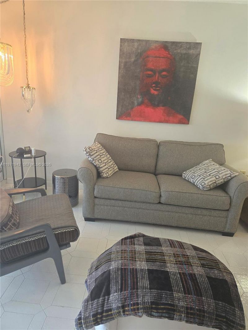 4001 Hillcrest Dr, Unit 909, Hollywood, FL 33021 Photo