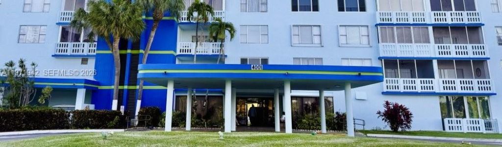4001 Hillcrest Dr, Unit 909, Hollywood, FL 33021 Photo
