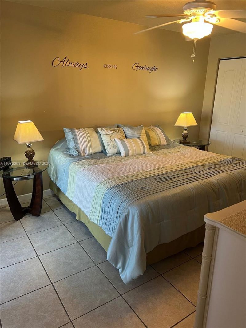 980 Constitution Dr , Unit 980J, Homestead, FL 33034 Photo