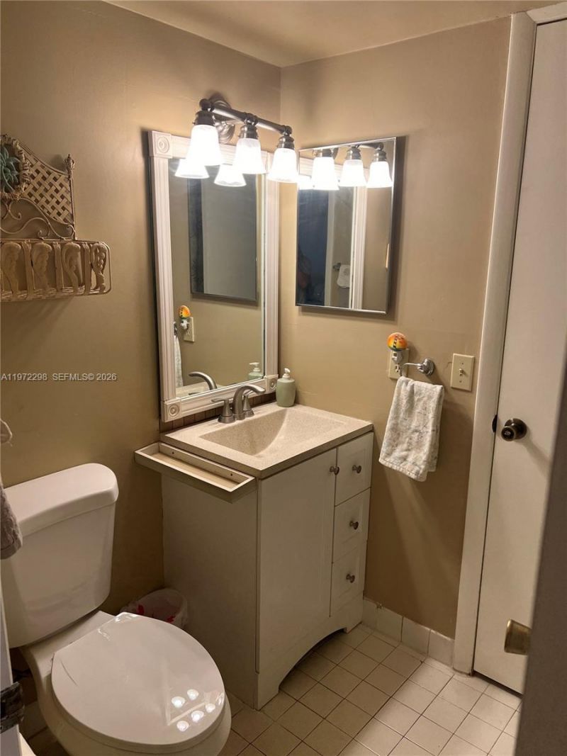 980 Constitution Dr , Unit 980J, Homestead, FL 33034 Photo