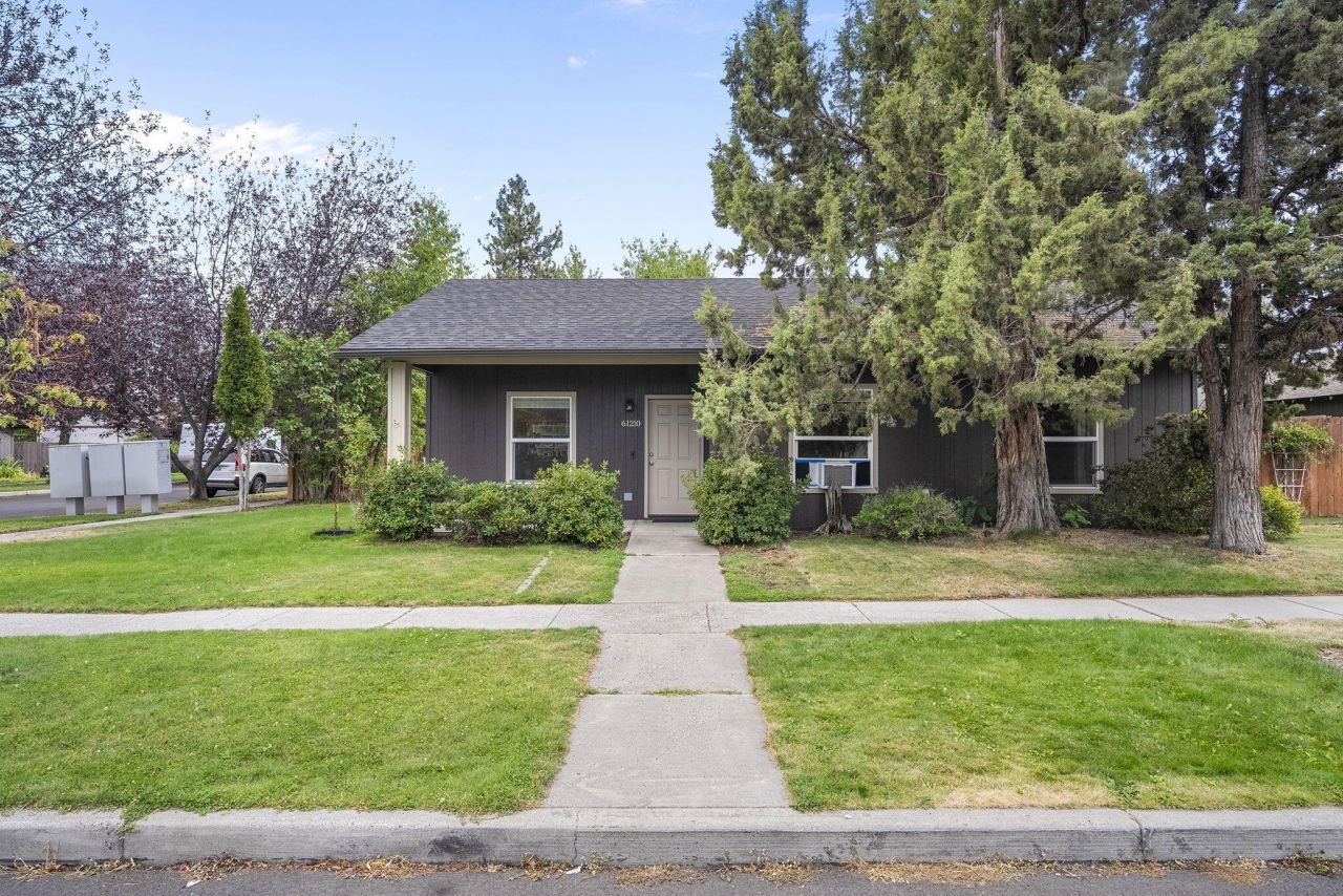 61210 Larkspur Loop, Bend, OR 97702 Main Photo