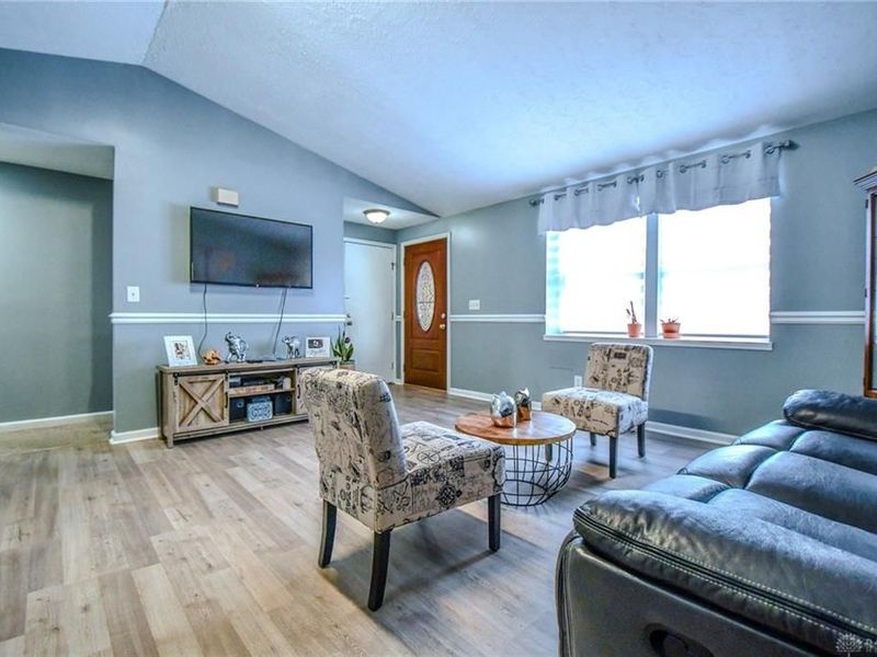 8286 Briar Ridge Court, Huber Heights, OH 45424 Photo 10