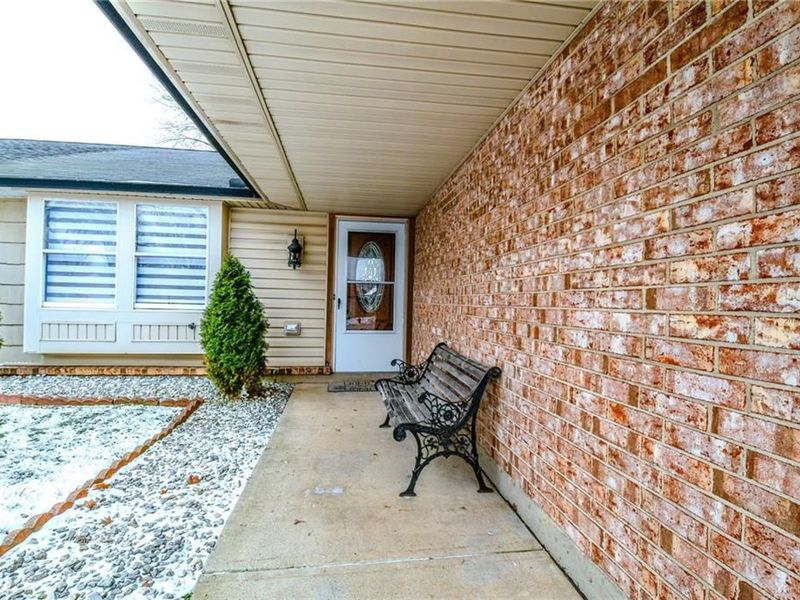 8286 Briar Ridge Court, Huber Heights, OH 45424 Photo 6