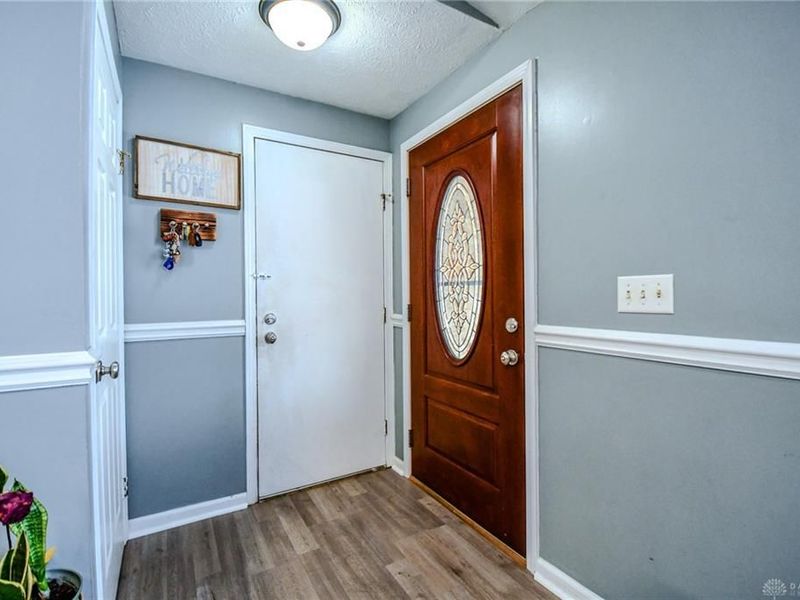 8286 Briar Ridge Court, Huber Heights, OH 45424 Photo 7