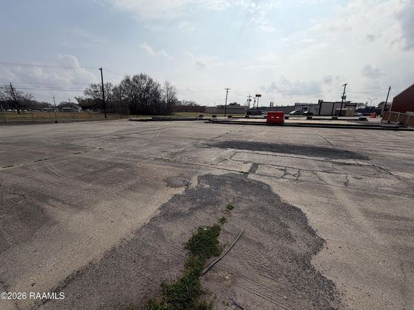 1411 N Polk Street , Rayne, LA 70578