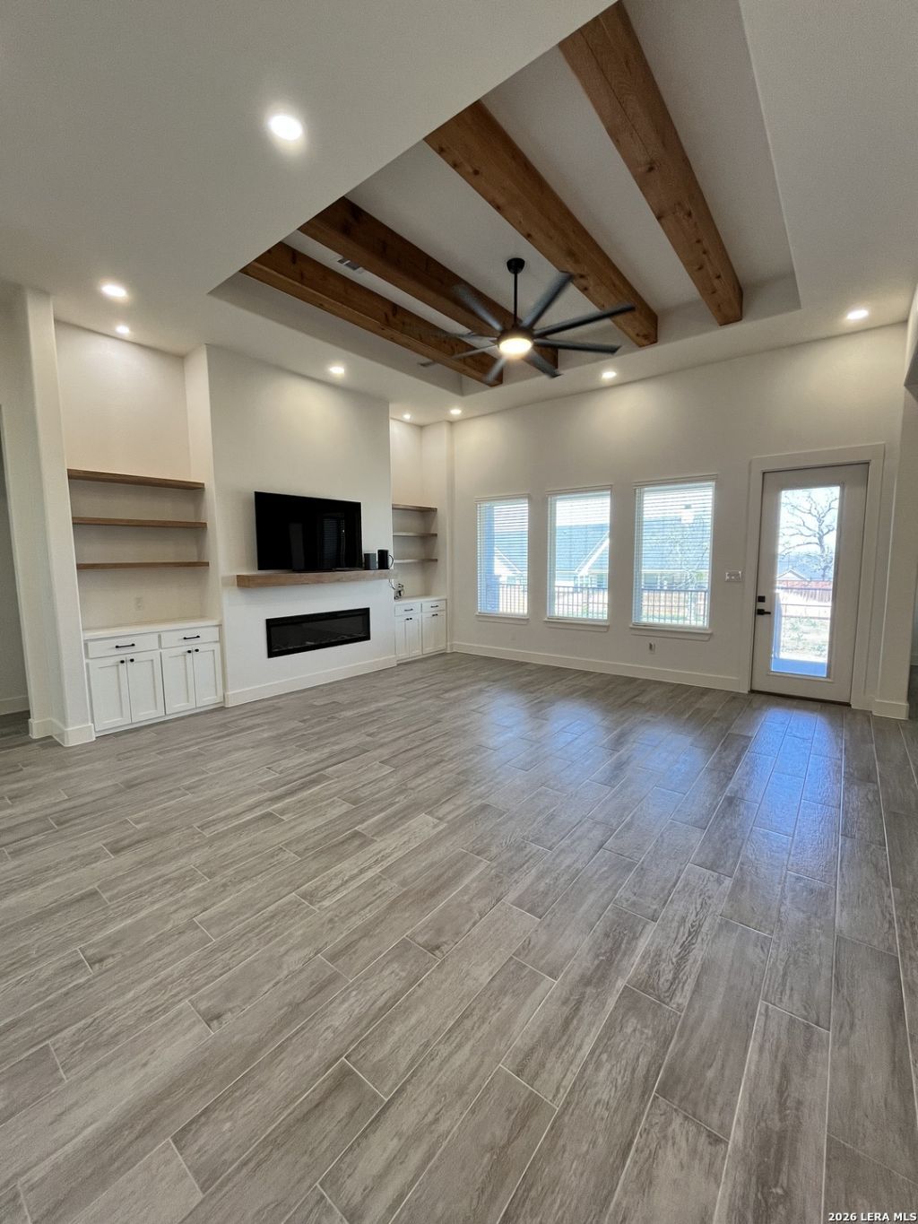 105 Ash Parkway, La Vernia, TX 78121 Main Photo