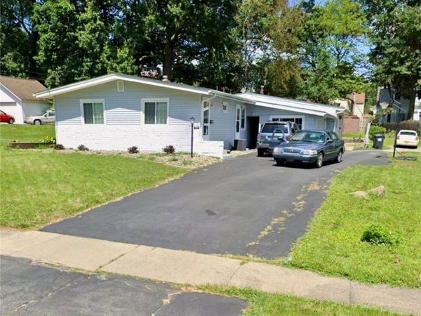 74 Homestead Drive, Unit 4, Youngstown, OH 44512