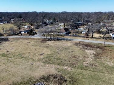 4423 Crysler Avenue, Kansas City, MO 64133