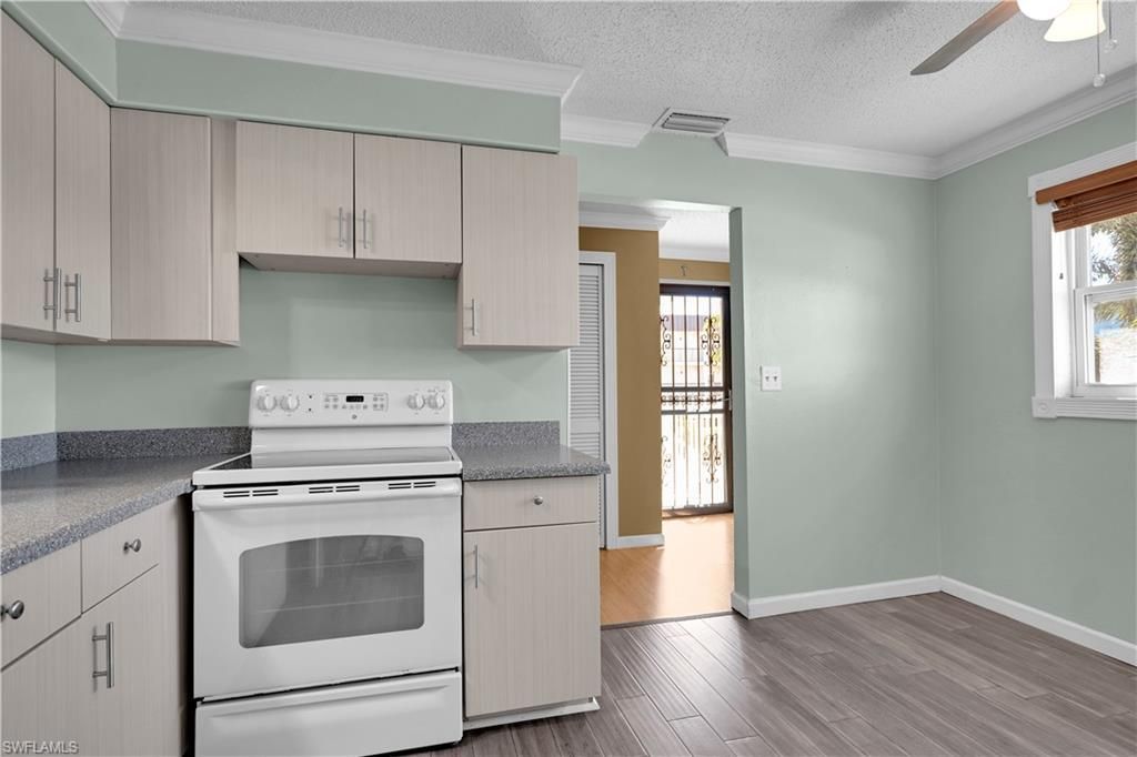 6777 Winkler Rd, Unit 268, Fort Myers, FL 33919 Photo