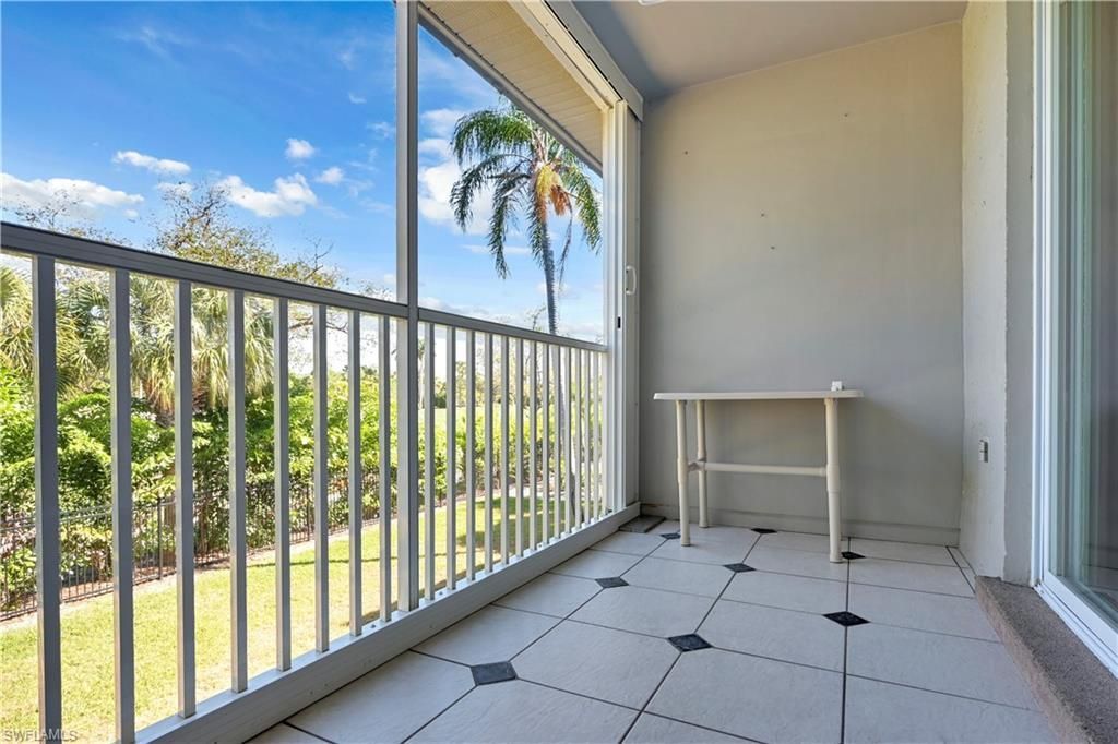 6777 Winkler Rd, Unit 268, Fort Myers, FL 33919 Photo
