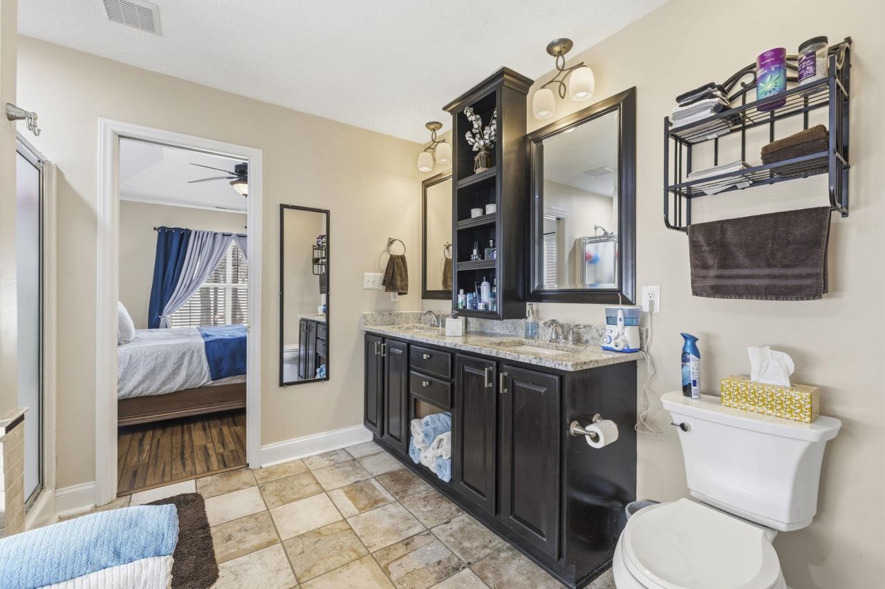 200 Silverbelle Blvd.  Photo 25