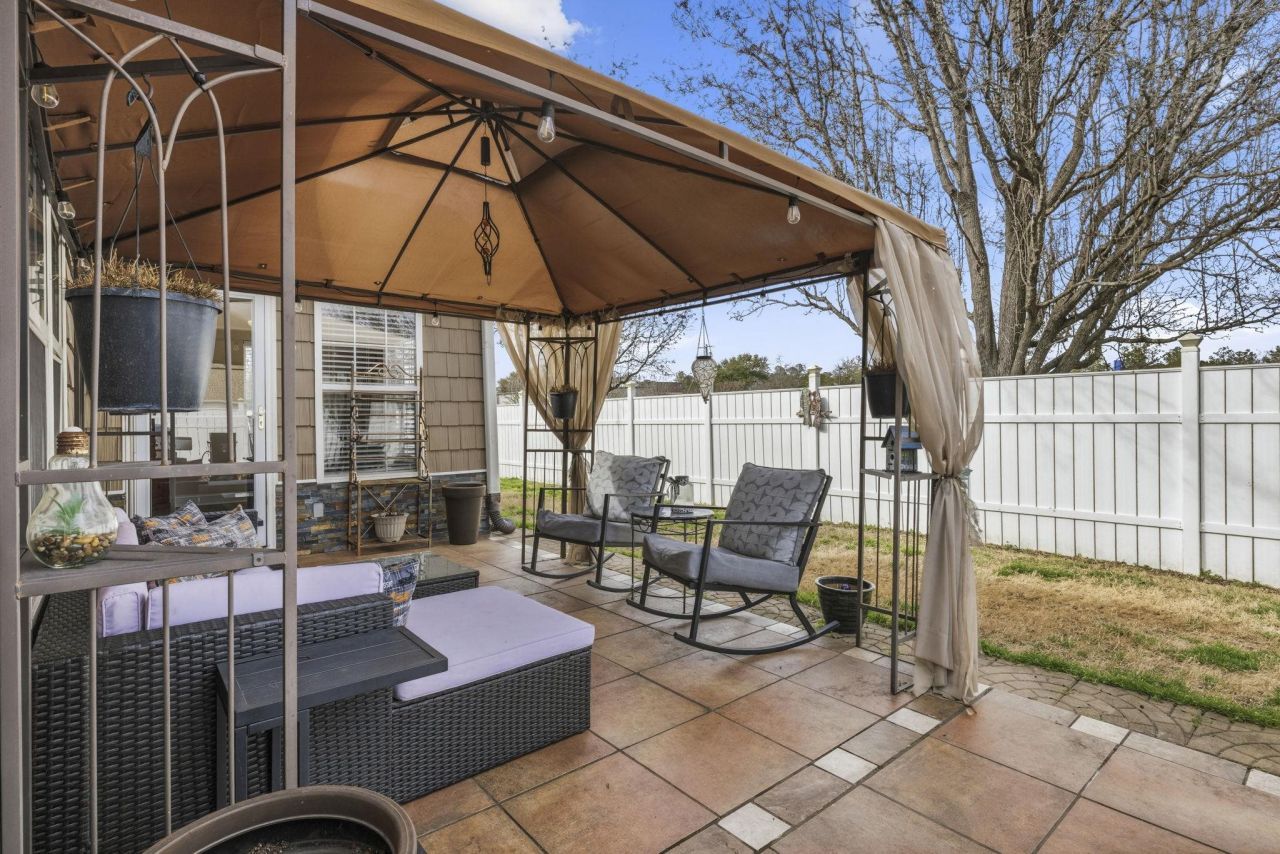 200 Silverbelle Blvd.  Photo 35