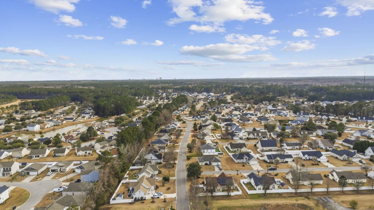 200 Silverbelle Blvd.  Photo 43