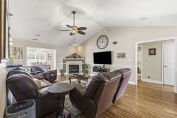 200 Silverbelle Blvd.  photo 4