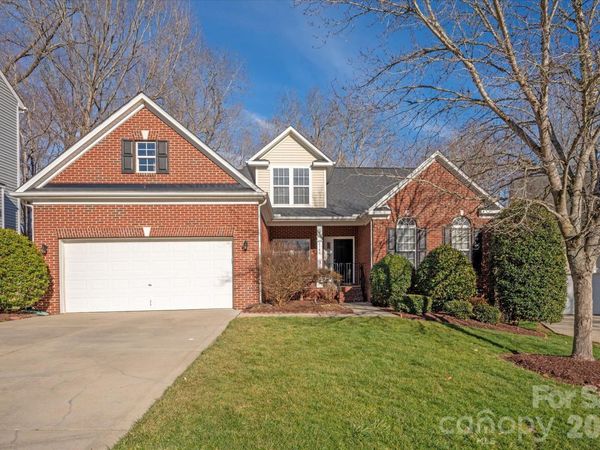 2141 Lord Proprietor Lane , Waxhaw, NC 28173