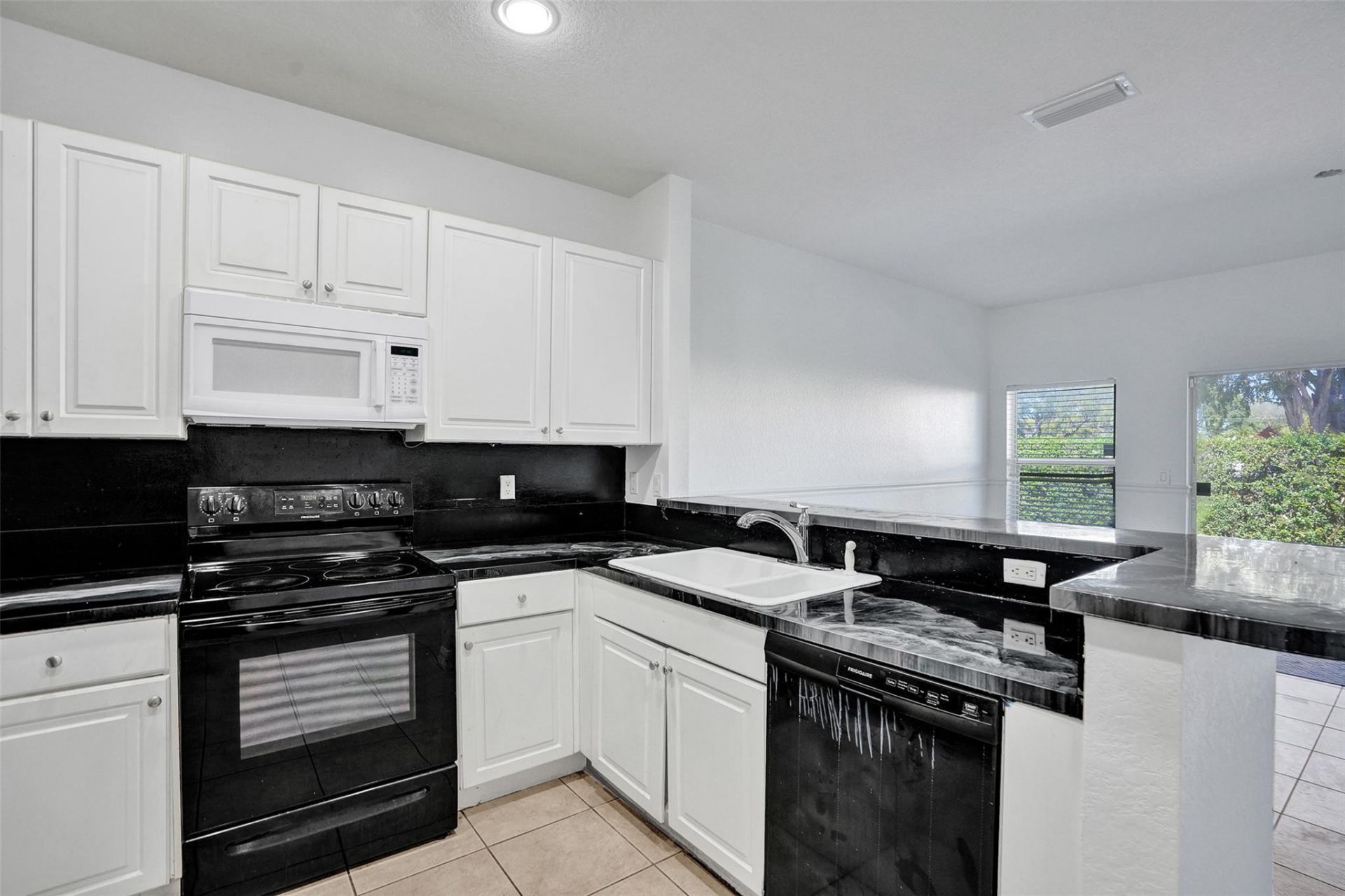 3313 NW 29th Court, Lauderdale Lakes, FL 33311 Photo