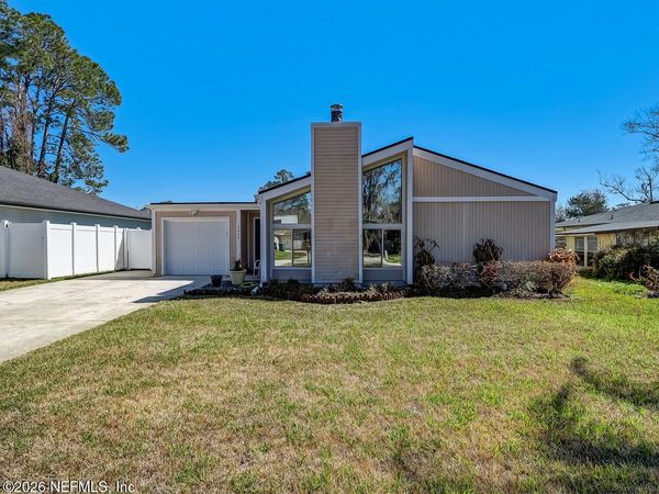 10655 LA MANCHA Avenue, Jacksonville, FL 32257