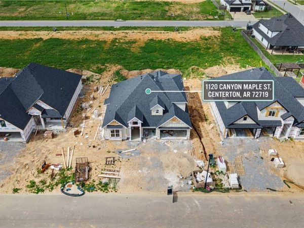1120 Canyon Maple Street, Centerton, AR 72719