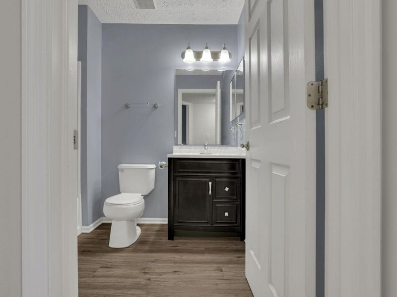 5621 Cedar Springs, Columbus, OH 43228 Photo 23