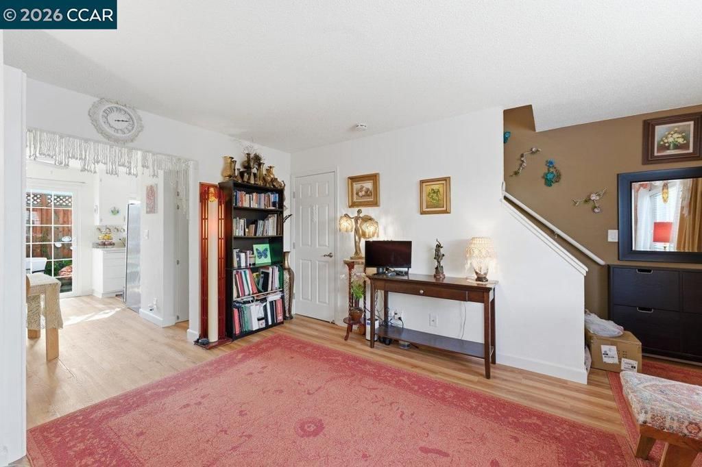 690 690 Fargo, Unit 16, San Leandro, CA 94579 Main Photo