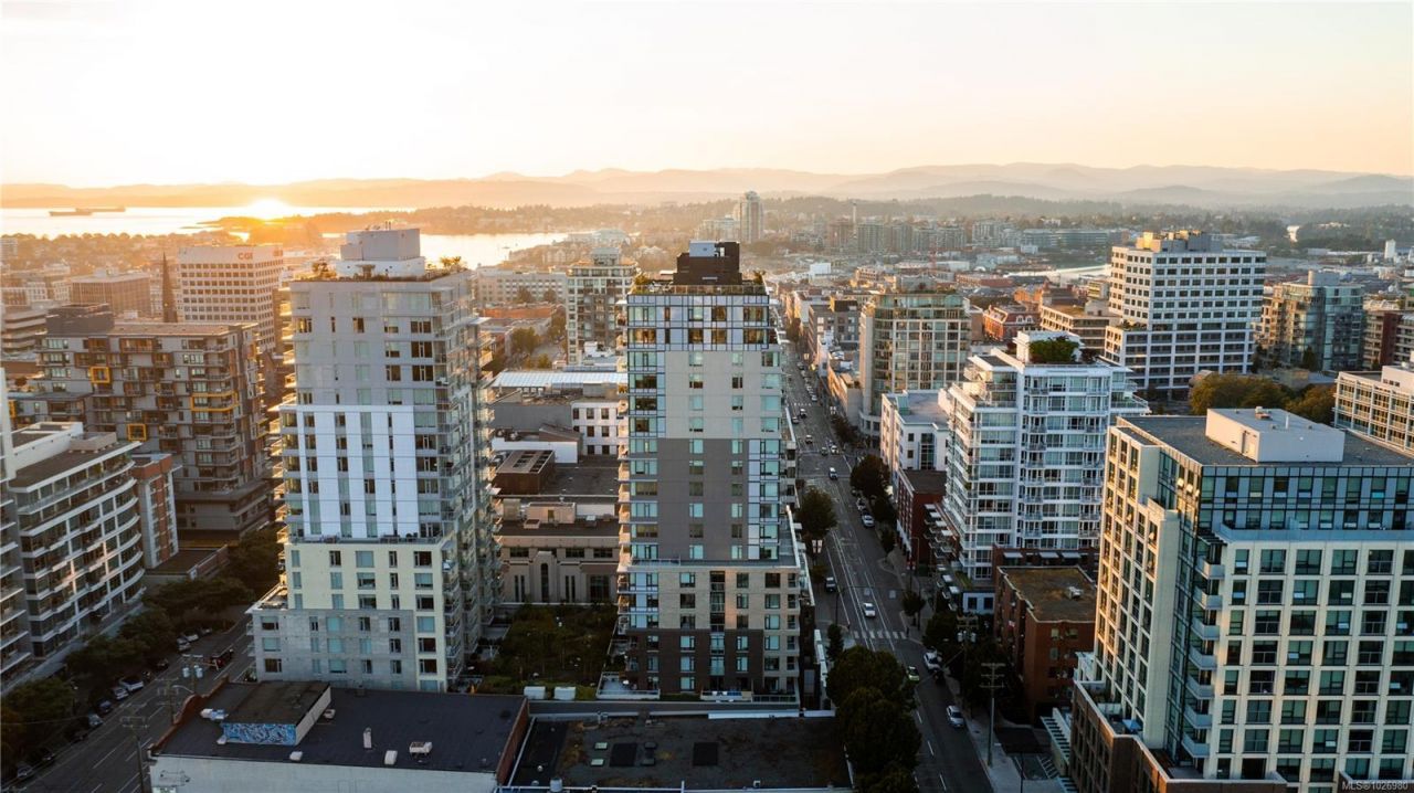 845 Johnson St  Victoria, BC V8W 0G3