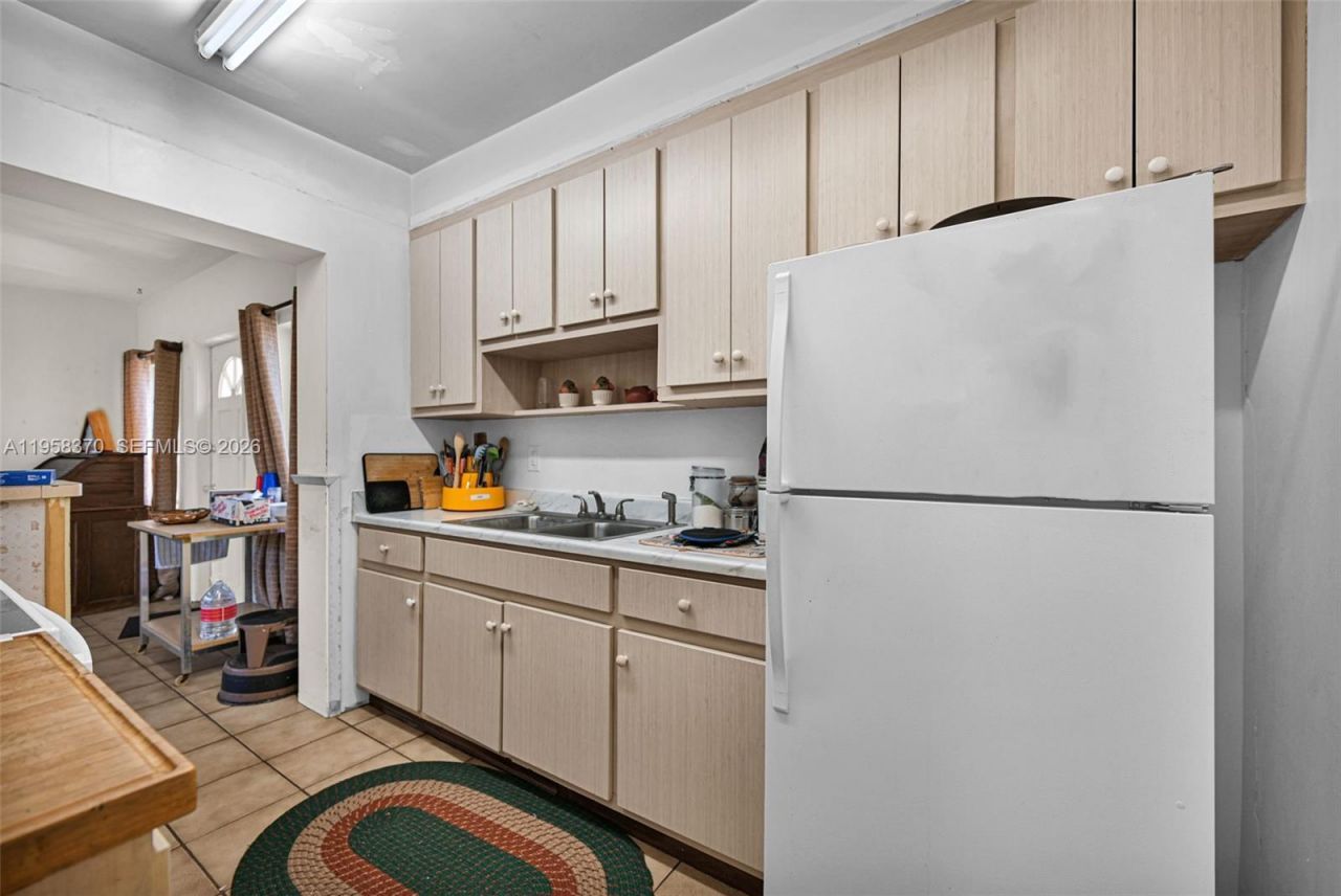 6303 SW 43rd St , South Miami, FL 33155 Photo