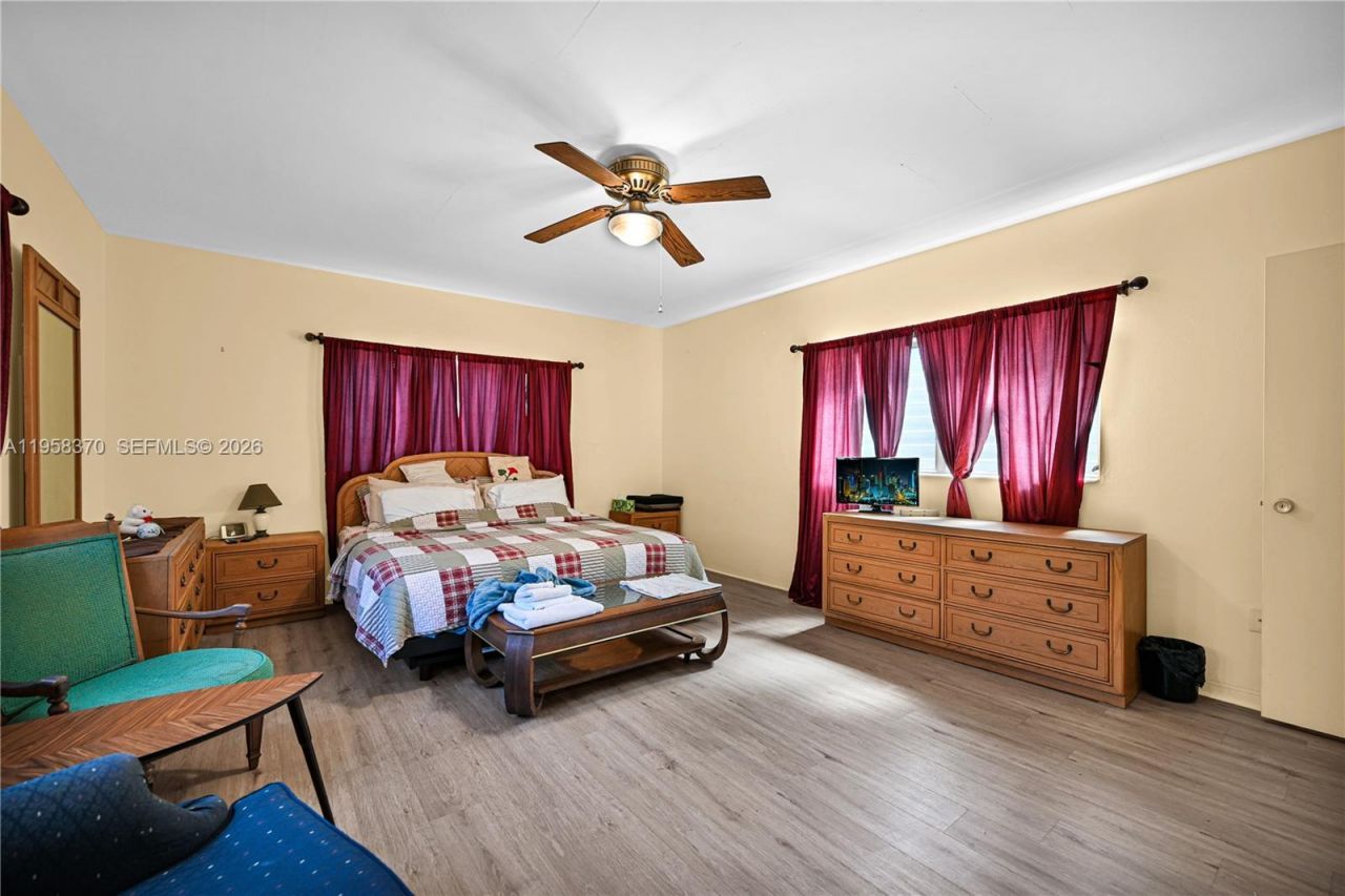 6303 SW 43rd St , South Miami, FL 33155 Photo