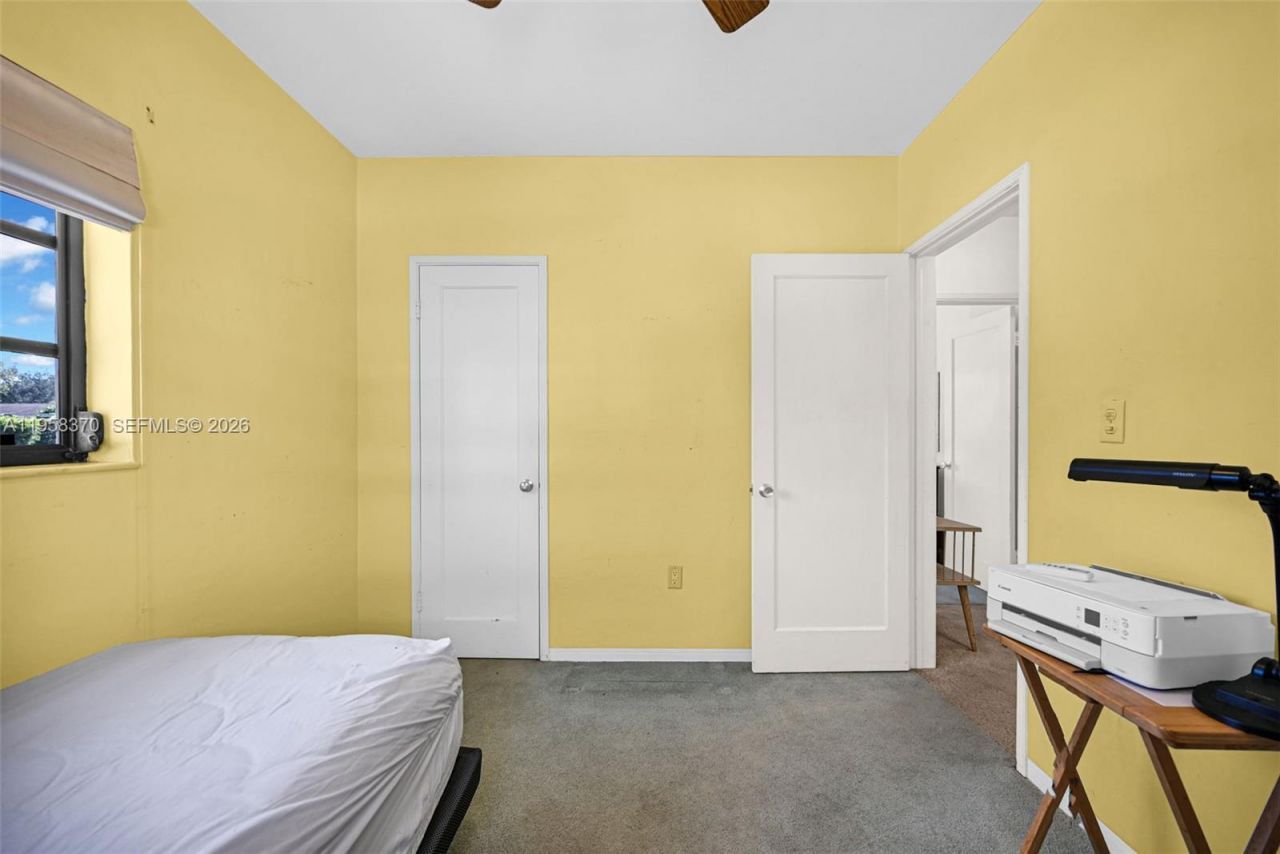 6303 SW 43rd St , South Miami, FL 33155 Photo