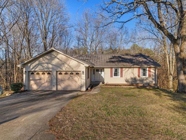 314 Whitten Rd, Russellville, AL