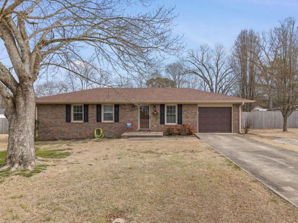 4008 Hayes St, Florence, AL