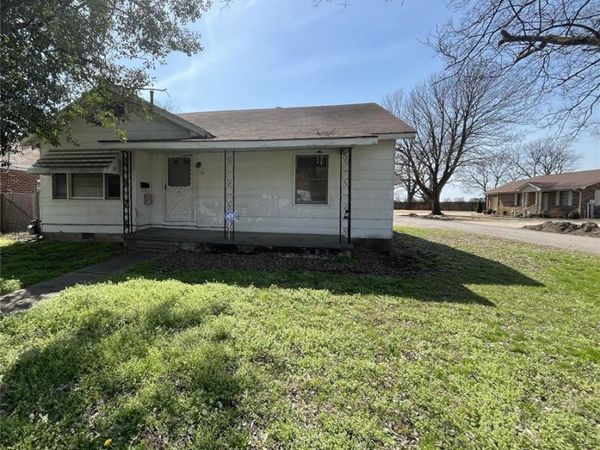 317 W Main Street, Steele, MO 63877