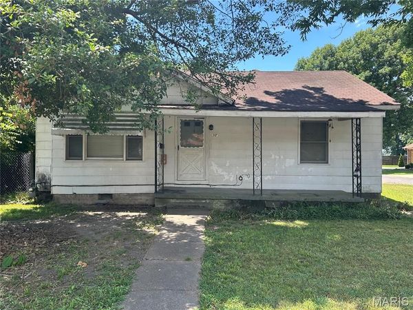 317 Main Street , Steele, MO 63877