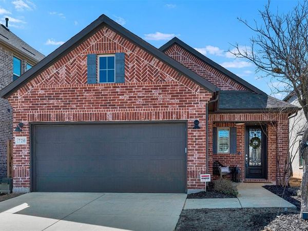 720 Skyview Court, Celina, TX 75009