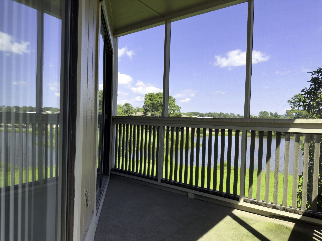 4290 Pinehurst Circle  Photo 12