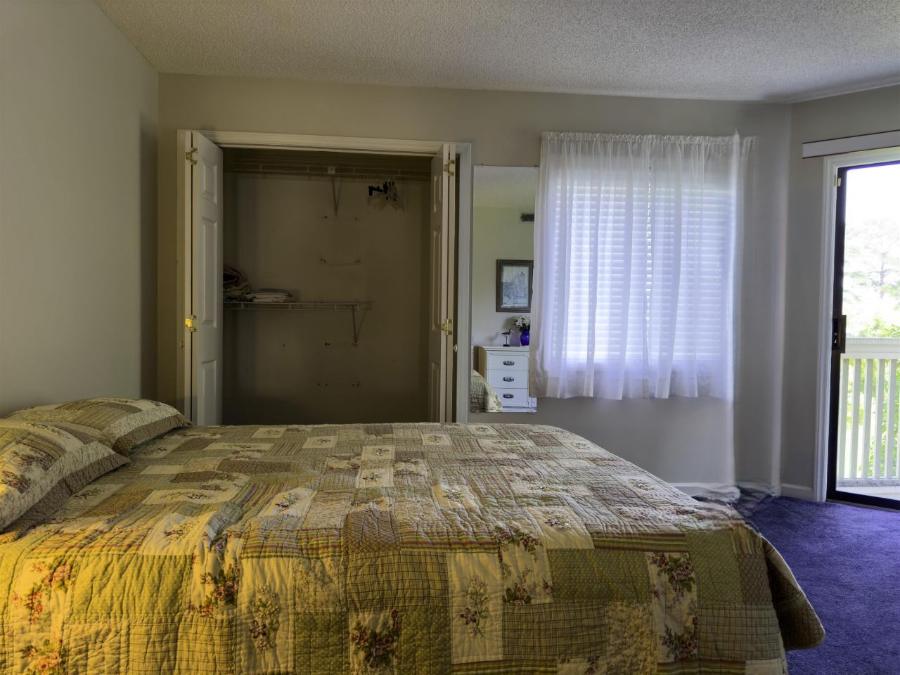 4290 Pinehurst Circle  Photo 9