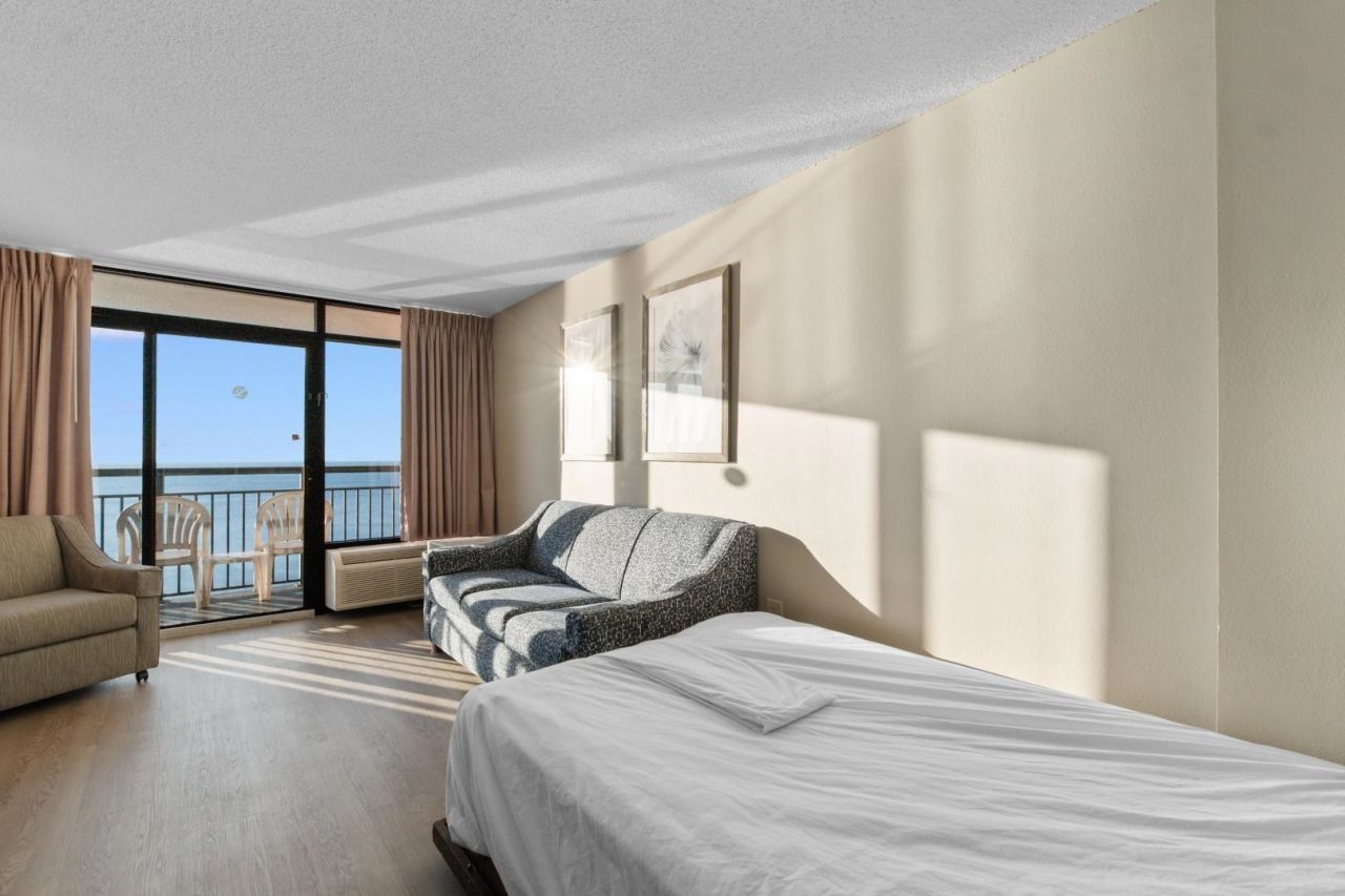 1501 S Ocean Blvd.  Photo 17