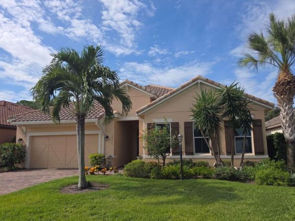 10310 EASTWOOD DRIVE, BRADENTON, FL 34211