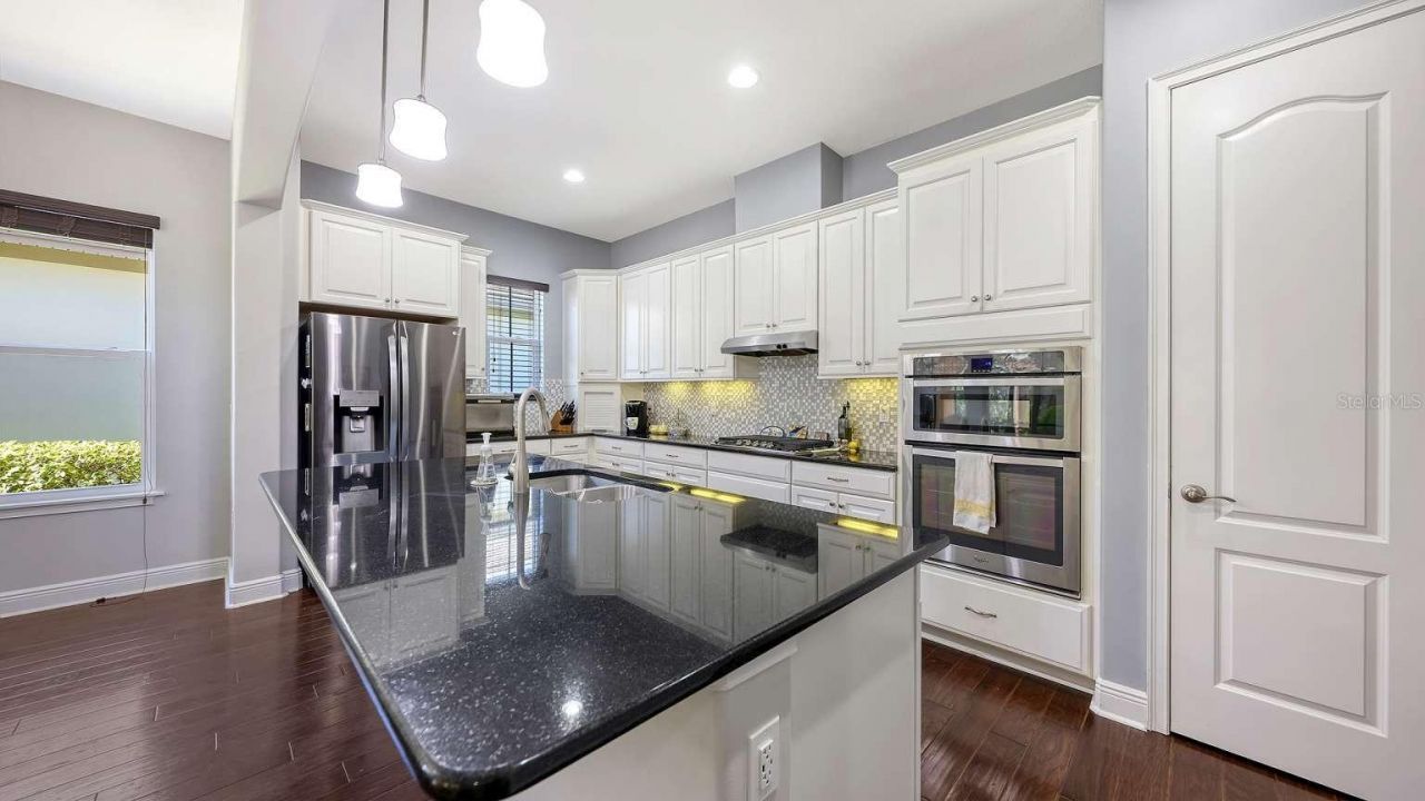 10310 Eastwood Drive, Bradenton, FL 34211 Photo