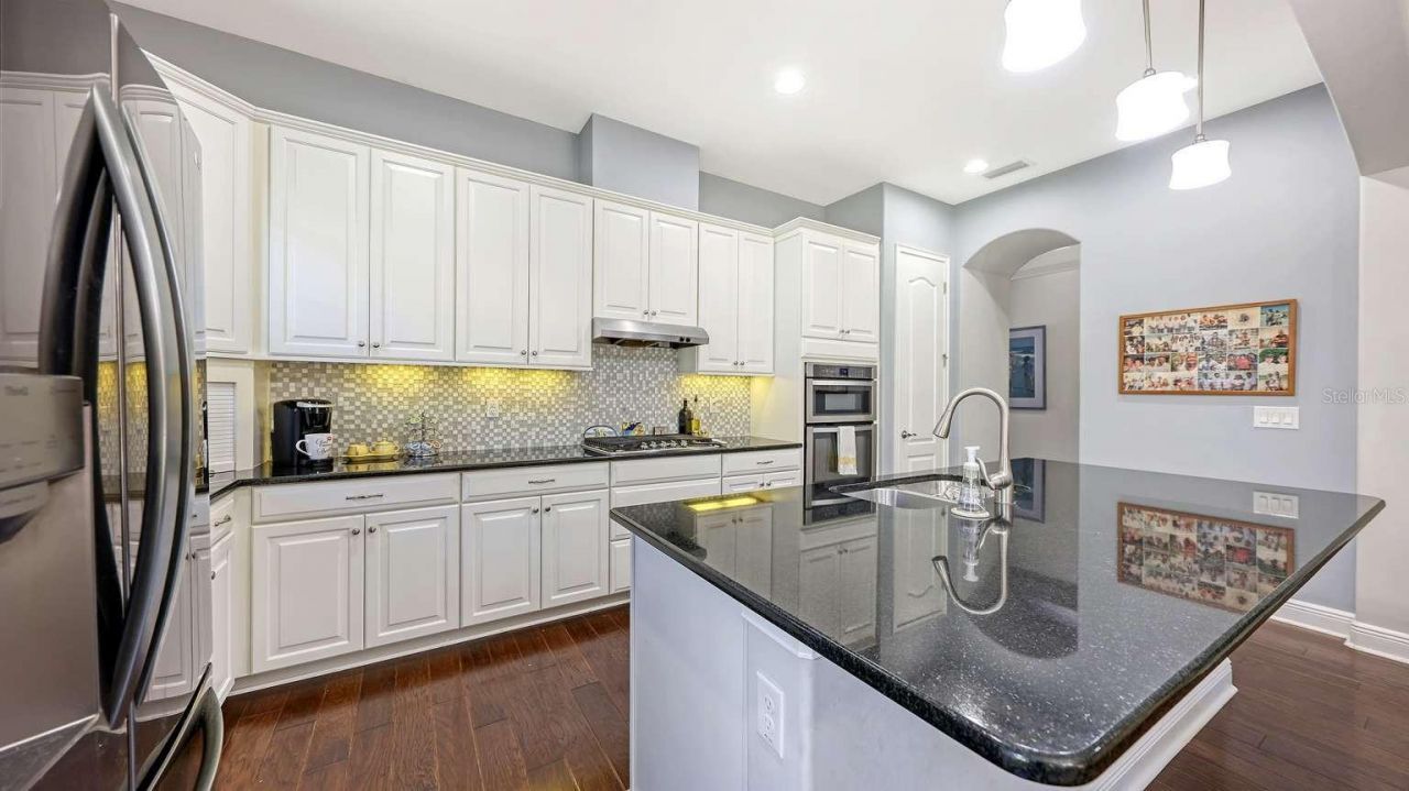 10310 Eastwood Drive, Bradenton, FL 34211 Photo