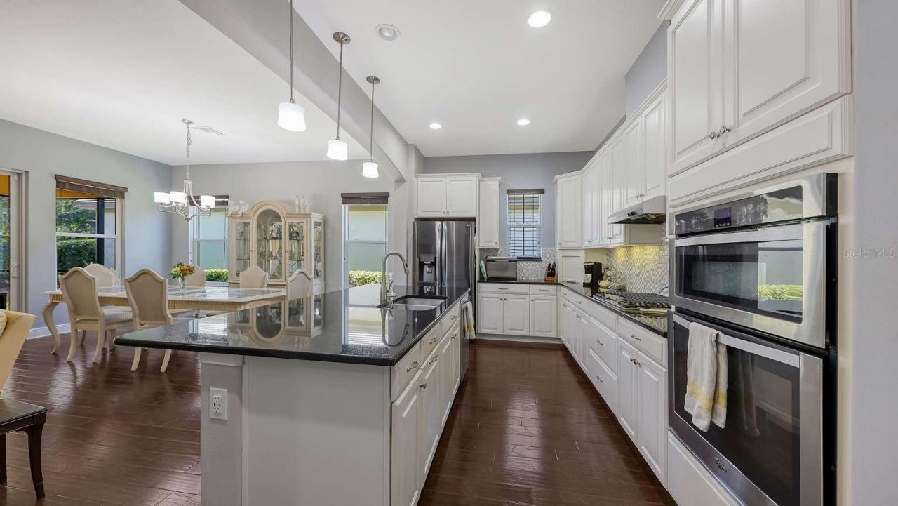 10310 Eastwood Drive, Bradenton, FL 34211 Photo