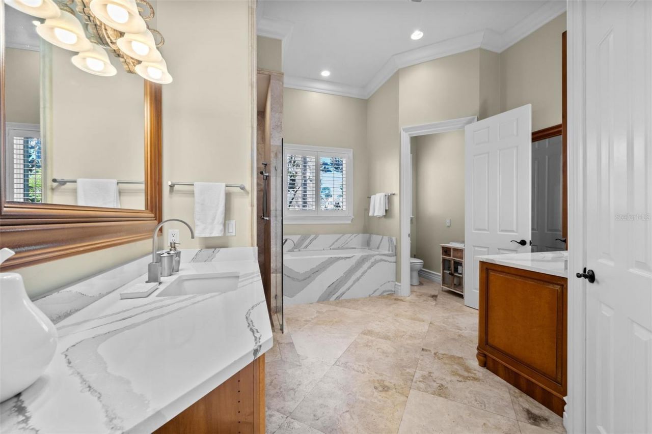 1394 Harbor Drive, Sarasota, FL 34239 Photo