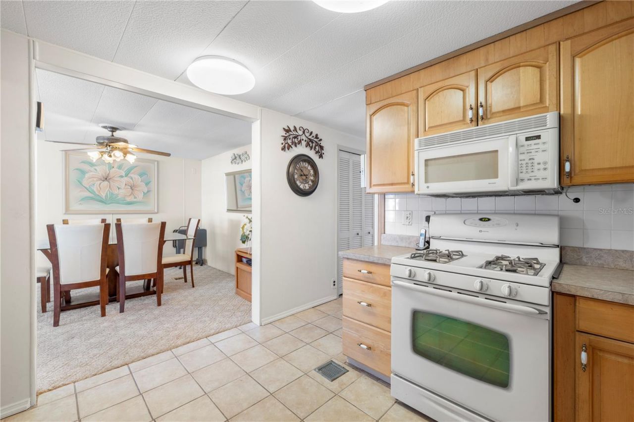 204 51st Avenue E, Bradenton, FL 34203 Photo