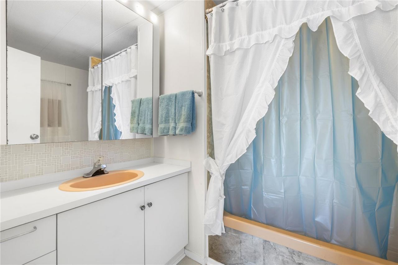 204 51st Avenue E, Bradenton, FL 34203 Photo