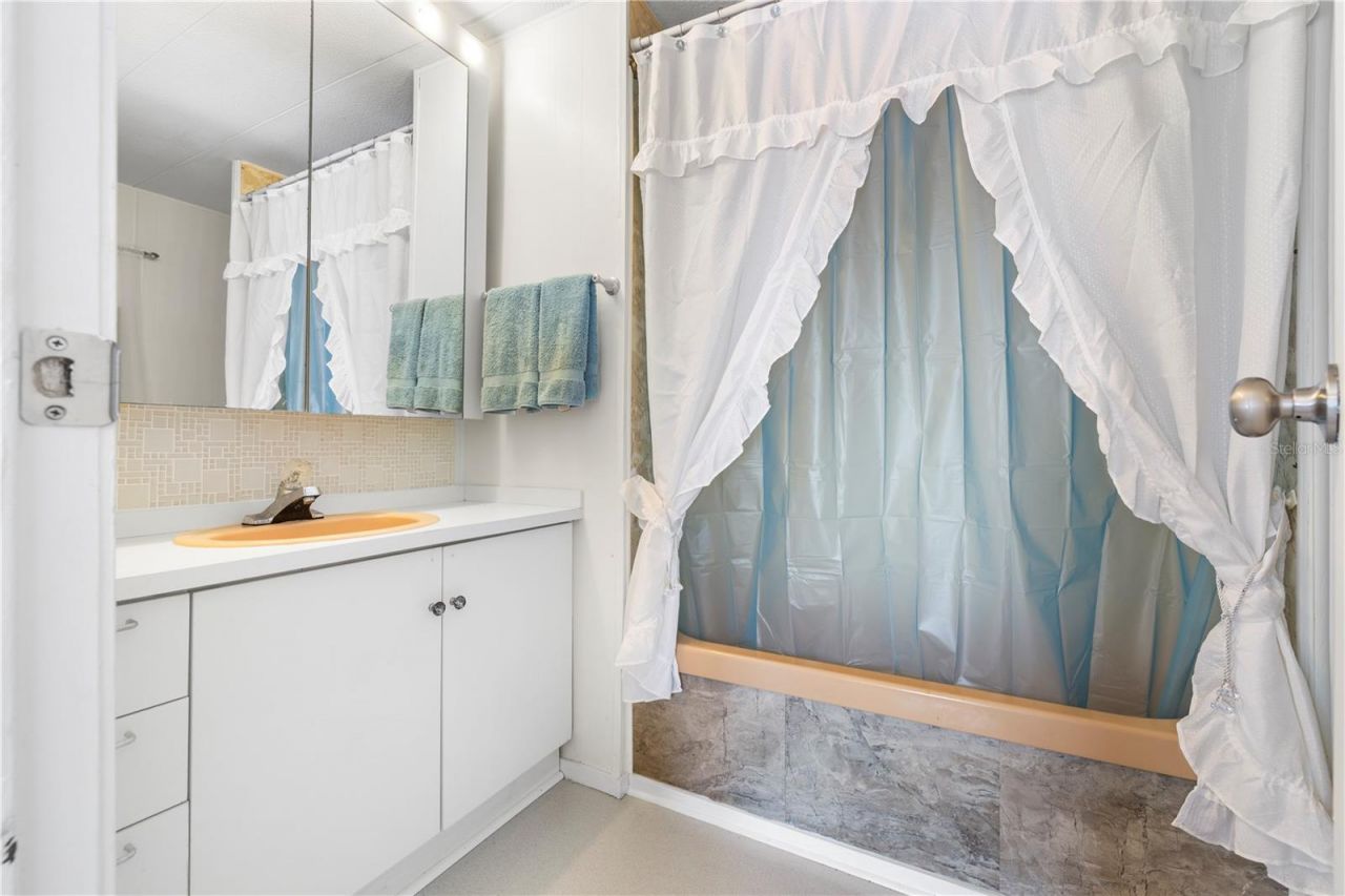 204 51st Avenue E, Bradenton, FL 34203 Photo