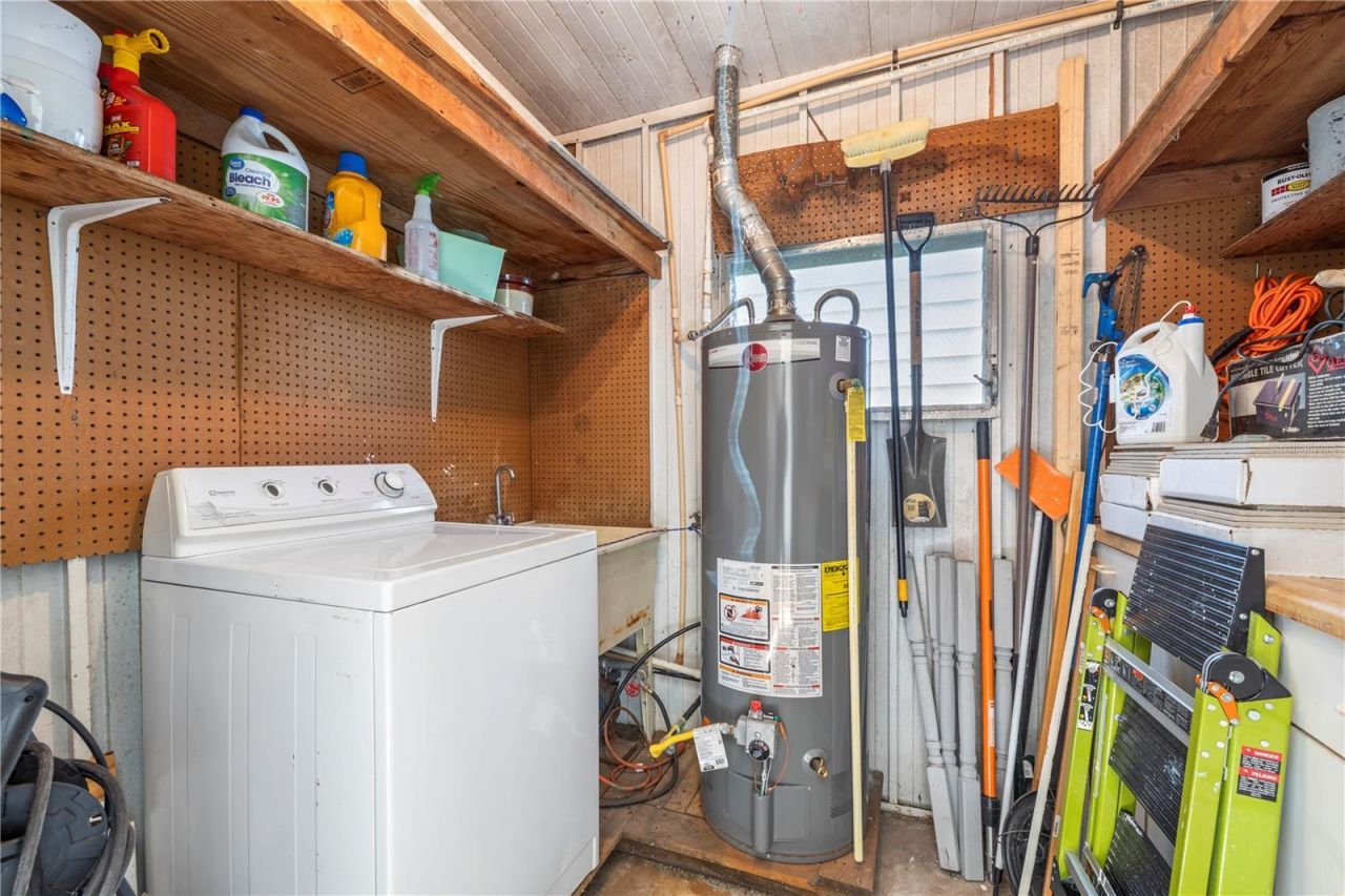 204 51st Avenue E, Bradenton, FL 34203 Photo