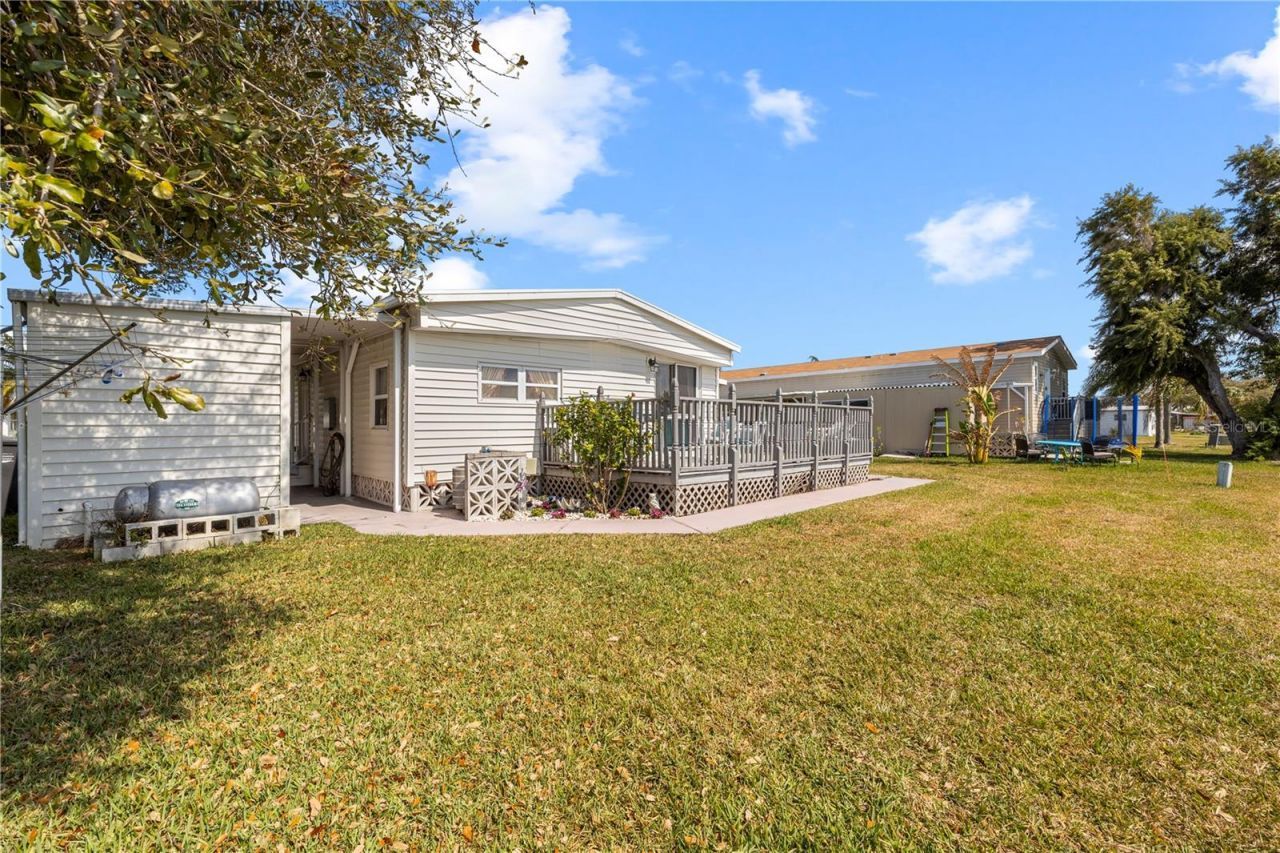 204 51st Avenue E, Bradenton, FL 34203 Photo